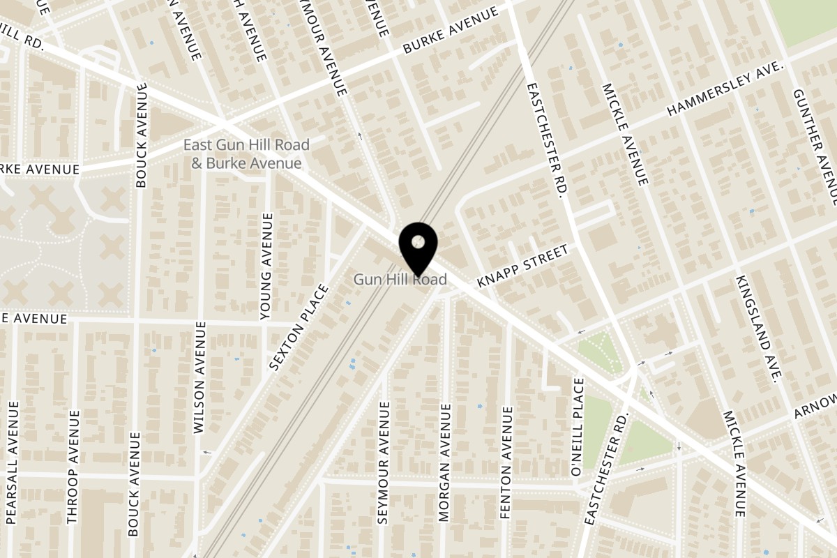 Map showing the location of Dragon King East Gun Hill on 1384 E Gun Hill Rd in Bronx